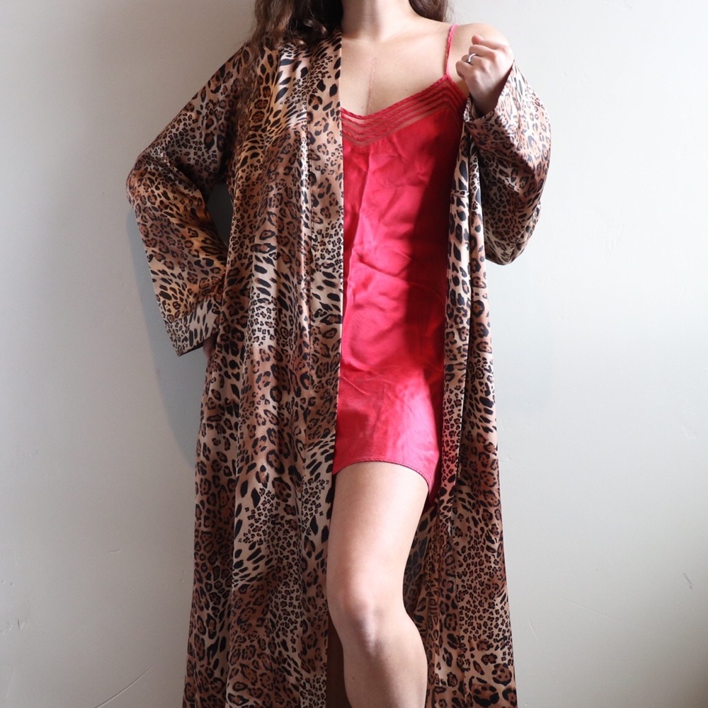 Vintage Silky Cheetah Print Robe